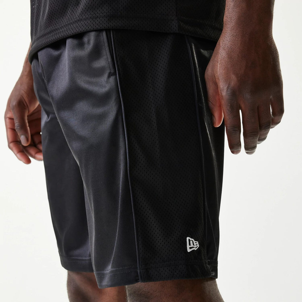 New Era Retro Sports Black Mesh Shorts-kentox
