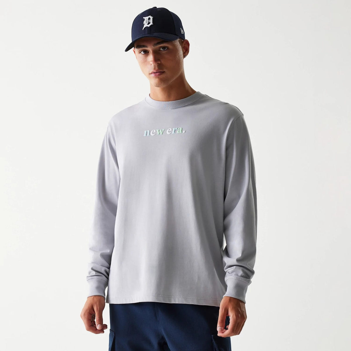New Era 90s Vibe Grey Long Sleeve T-Shirt-kentox