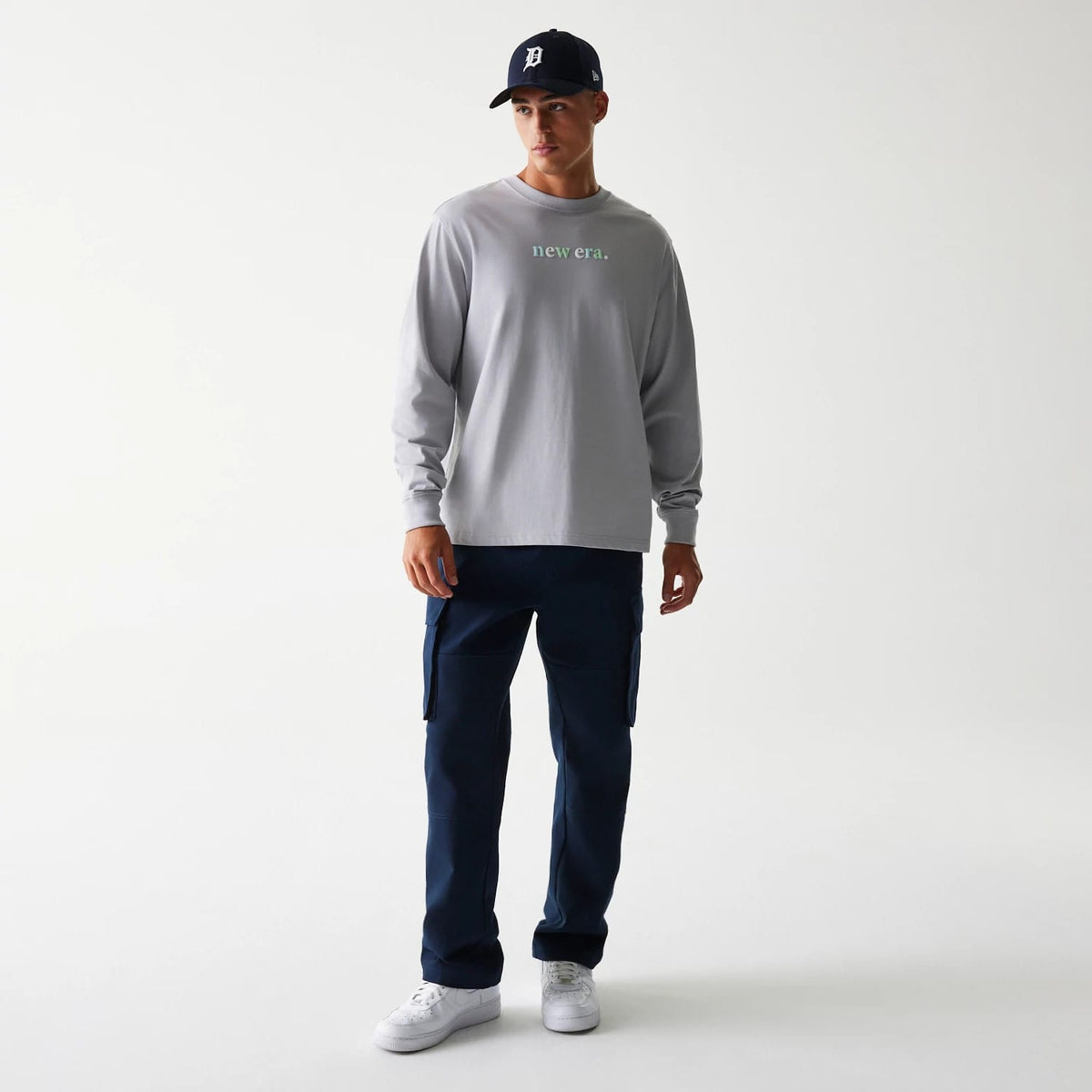 New Era 90s Vibe Grey Long Sleeve T-Shirt-kentox
