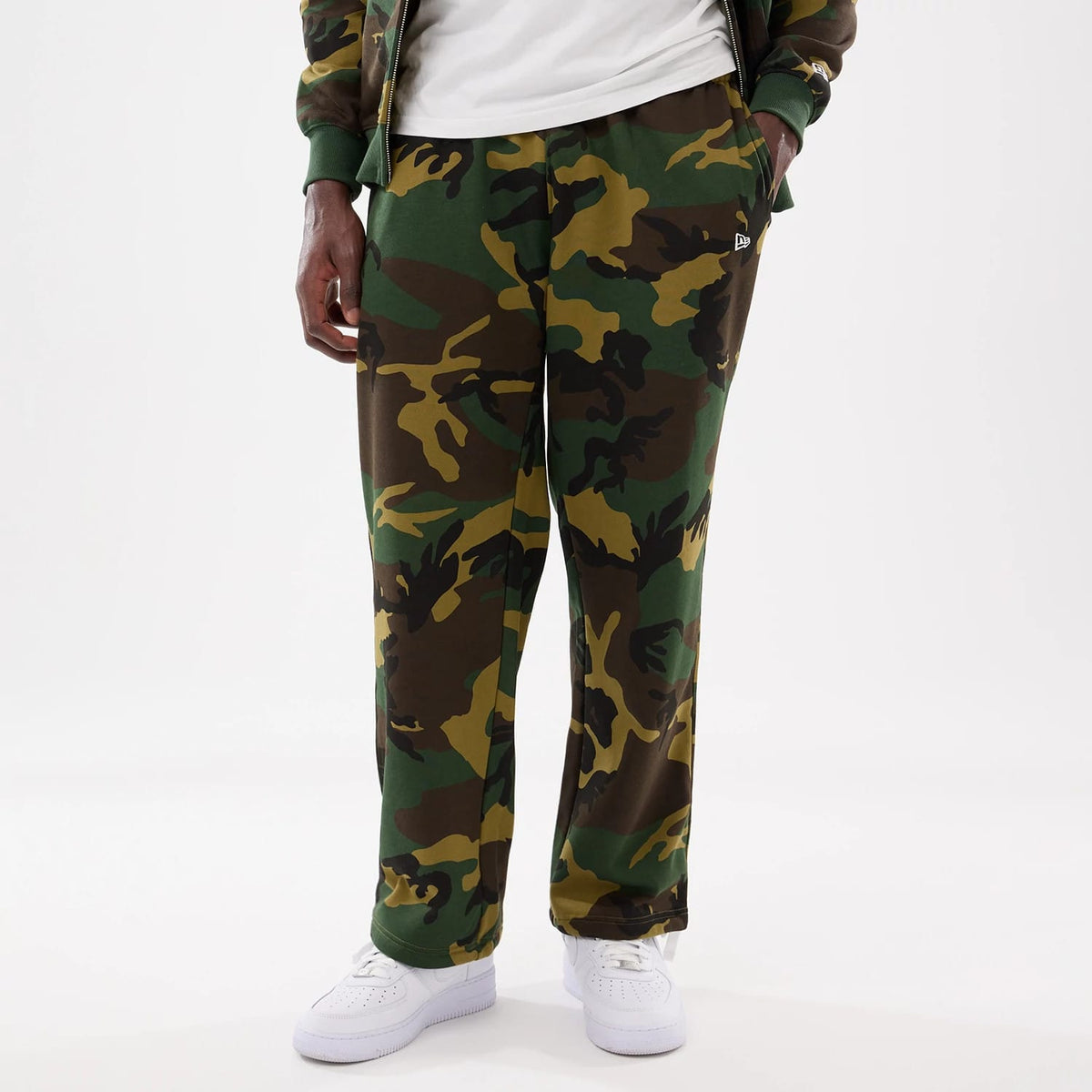 New Era Woodland Camo Joggers-kentox