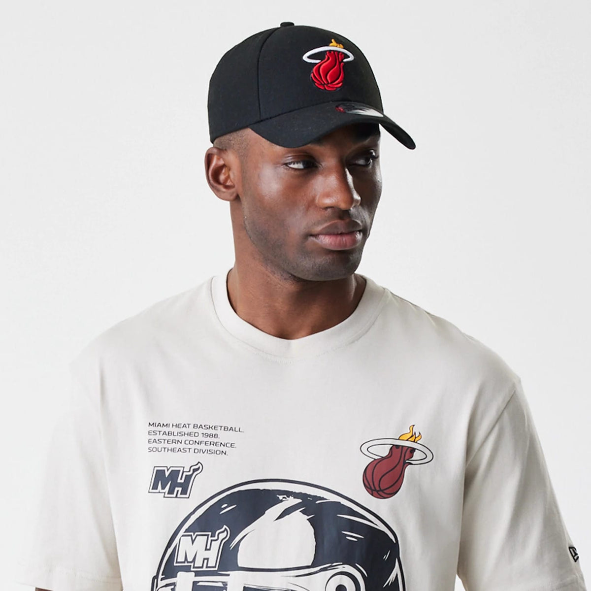 Miami Heat Modern Driver Light Beige T-Shirt-kentox