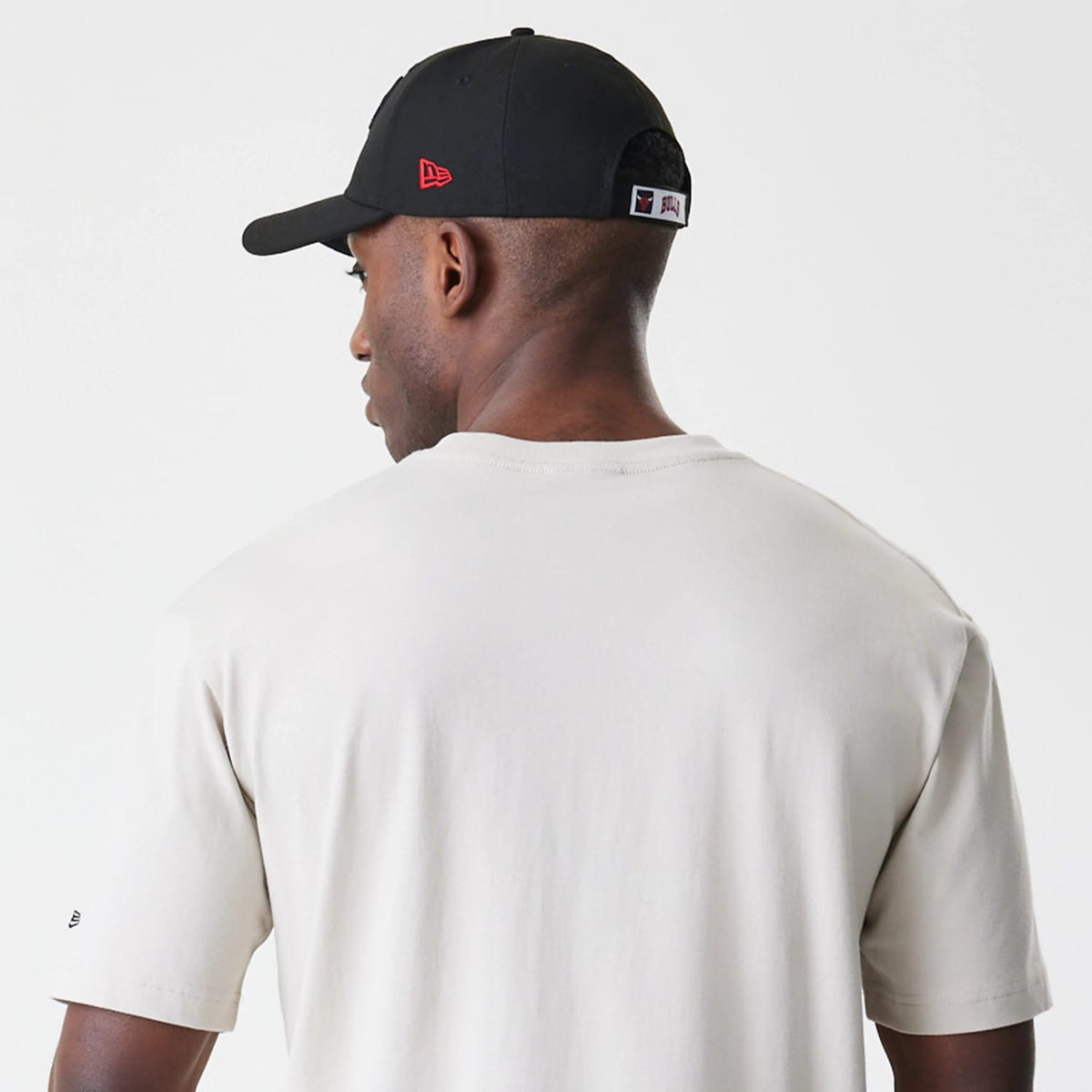 Chicago Bulls Modern Driver Light Beige T-Shirt-kentox