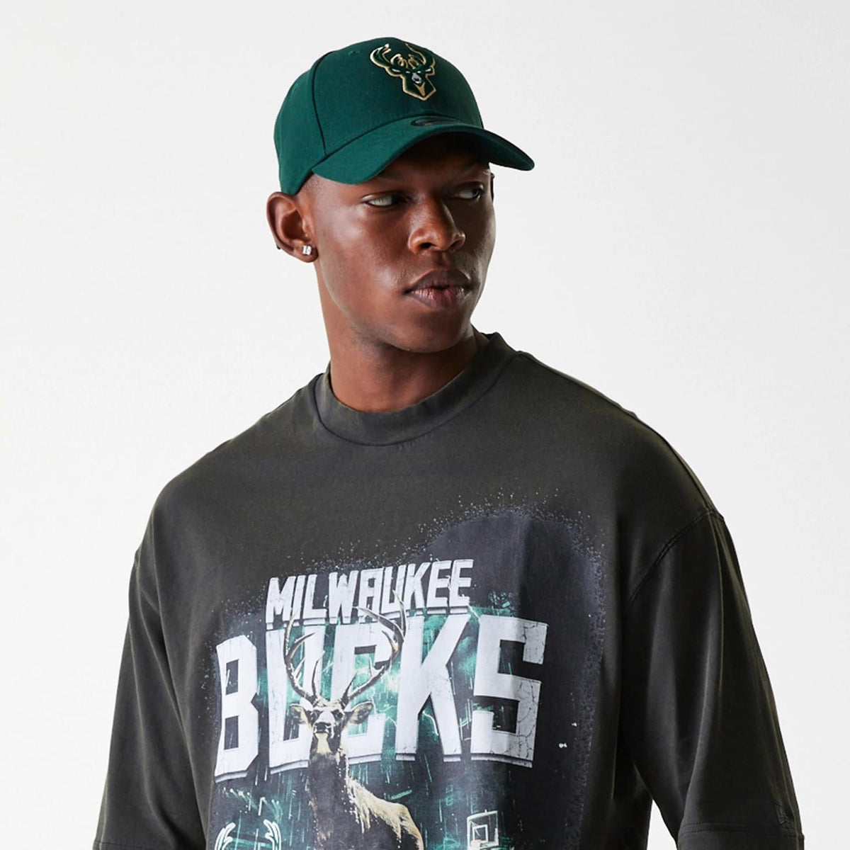 Milwaukee Bucks NBA Washed Graphic Grey T-Shirt-kentox