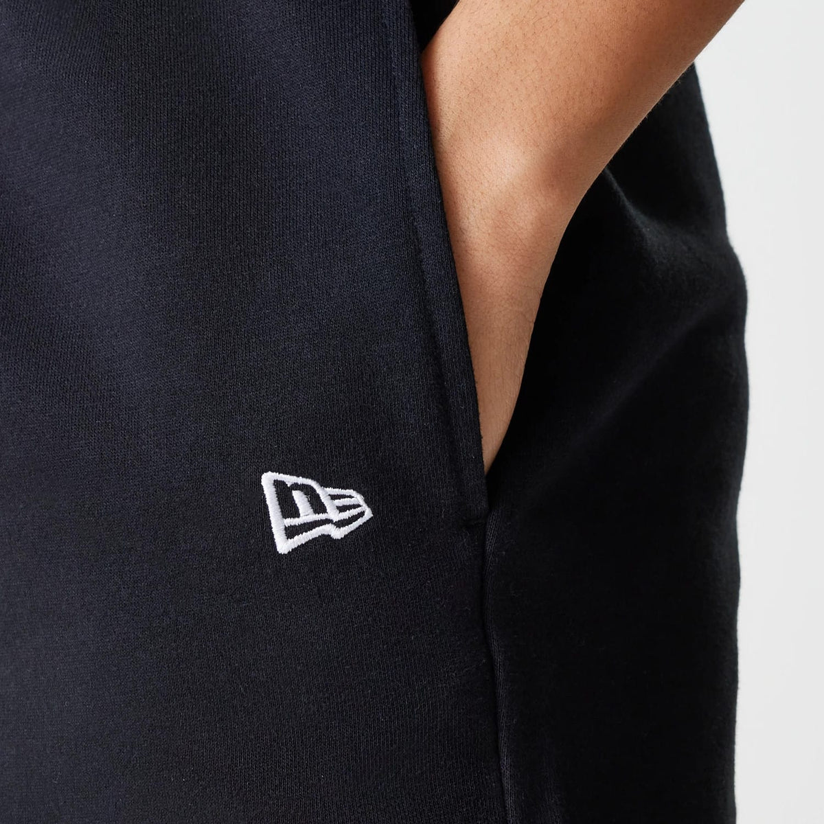 New York Yankees Womens MLB Midi League Essential Black Shorts-kentox