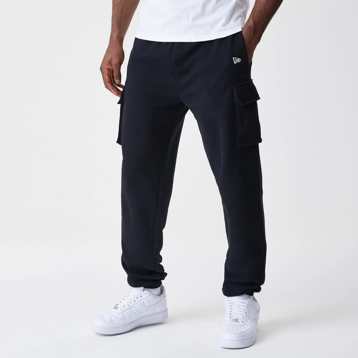 New Era Cargo Black Joggers-kentox