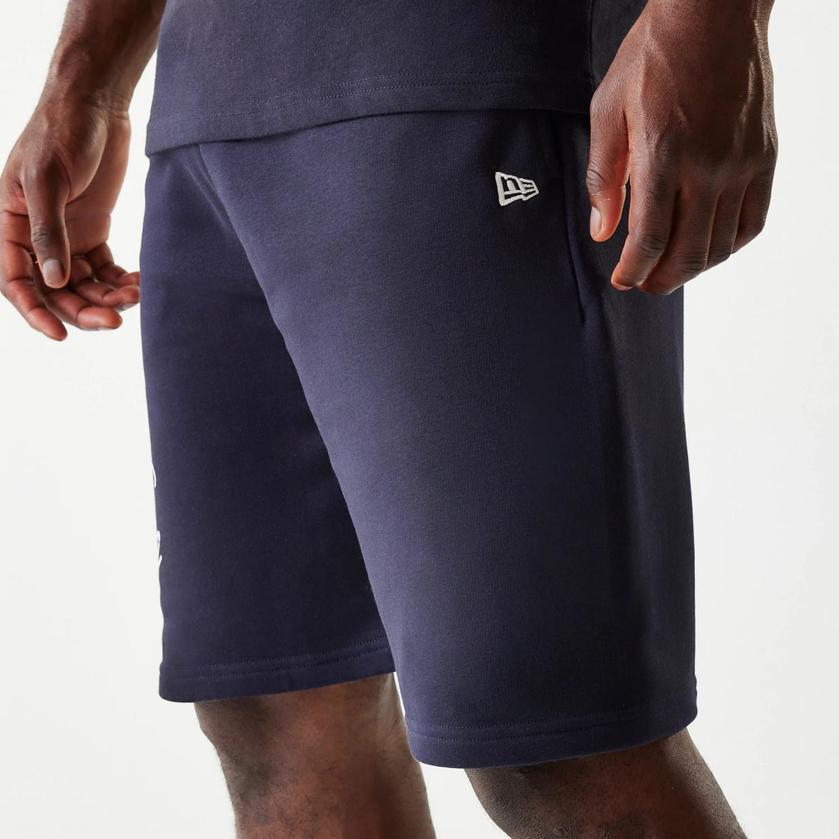 New Era Side Logo Navy Shorts-kentox