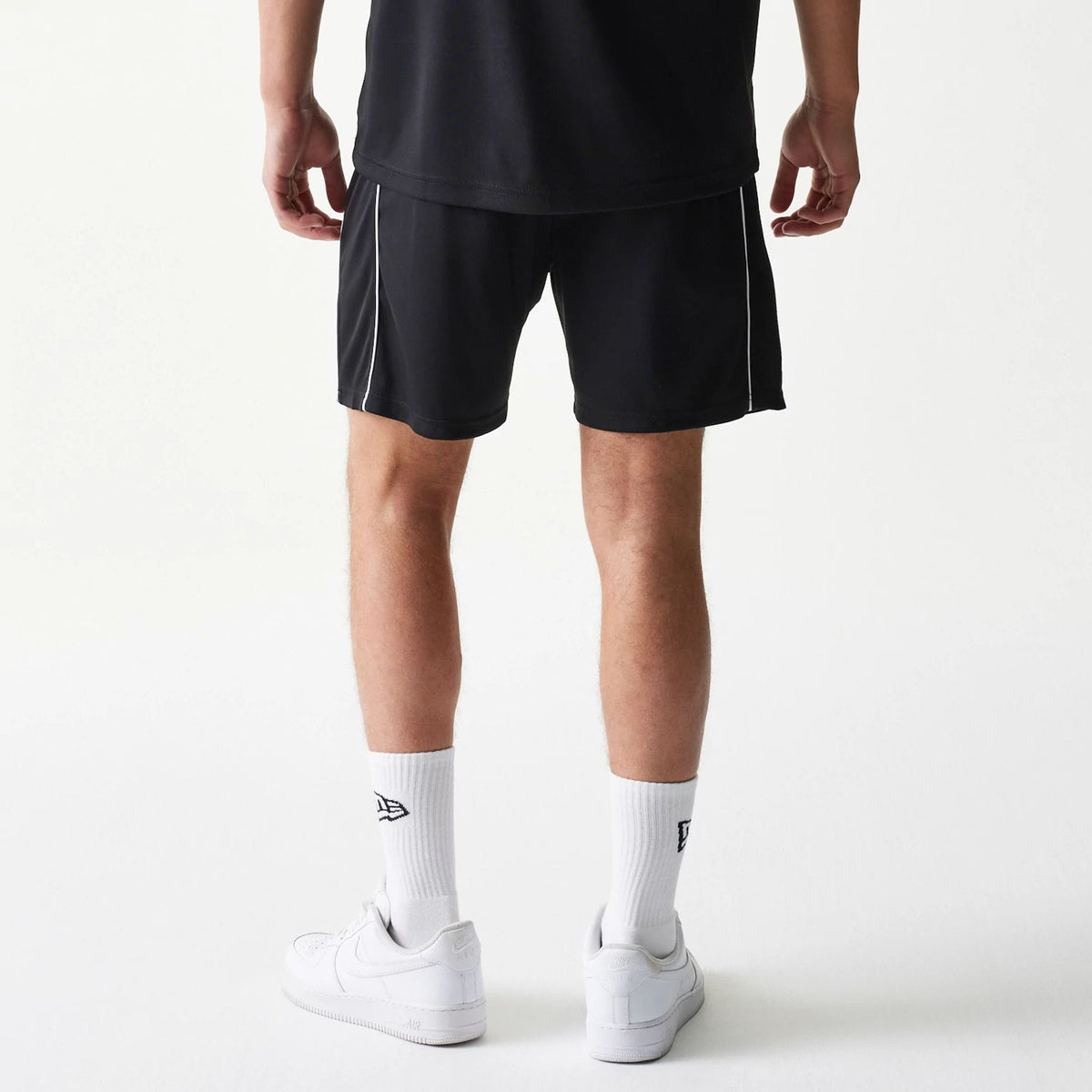 New Era Football Black Shorts-kentox