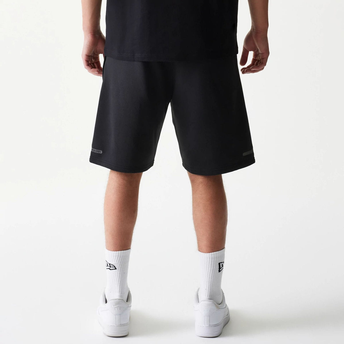 New Era Tech Black Shorts-kentox