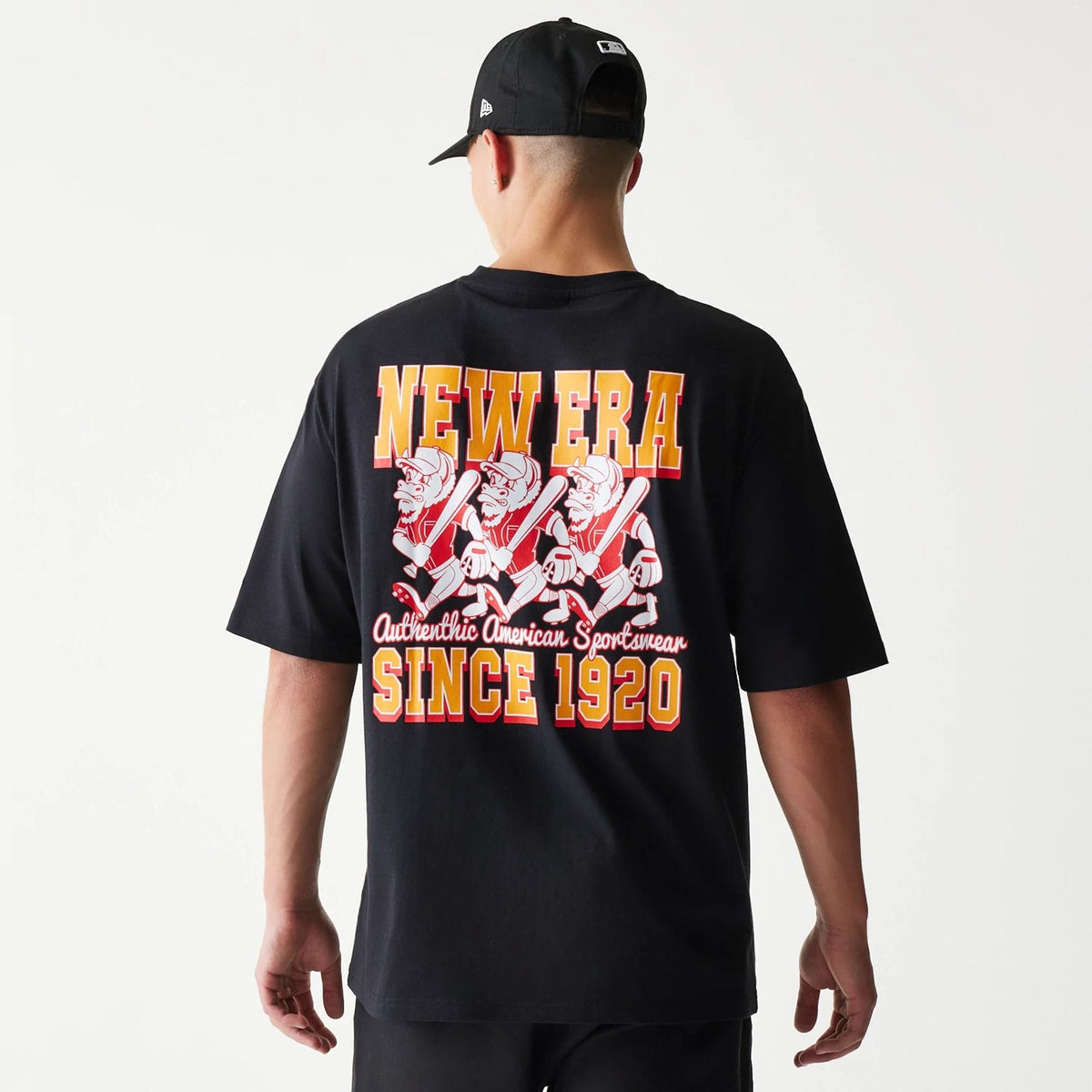 New Era Baseball Cows Character Graphic Black Oversized T-Shirt-kentox