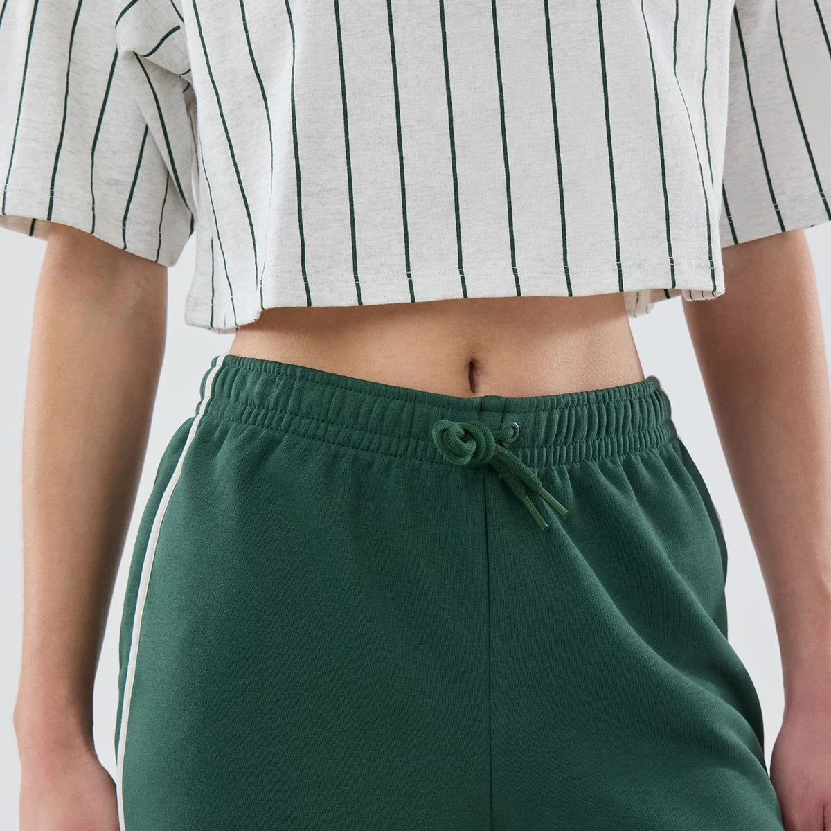 Womens New Era Dark Green Track Shorts-kentox