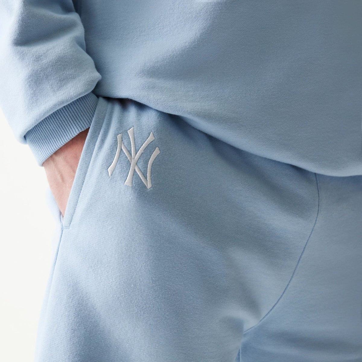 New York Yankees MLB League Essential Midi Pastel Blue Shorts-kentox