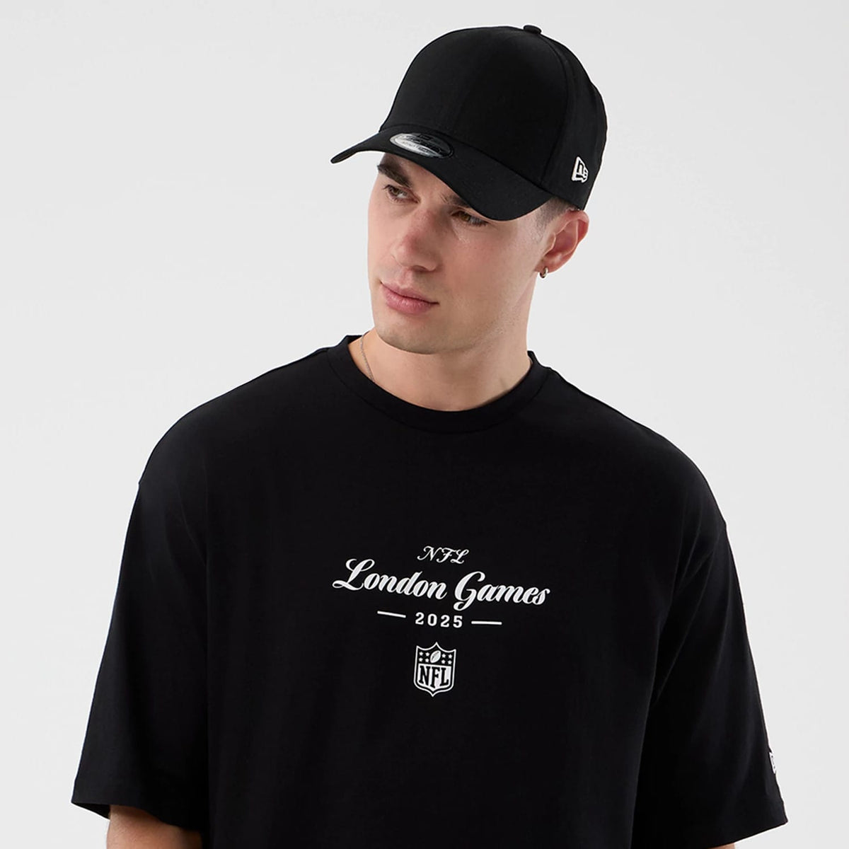 London Games NFL International Series Games Black Oversized T-Shirt-kentox