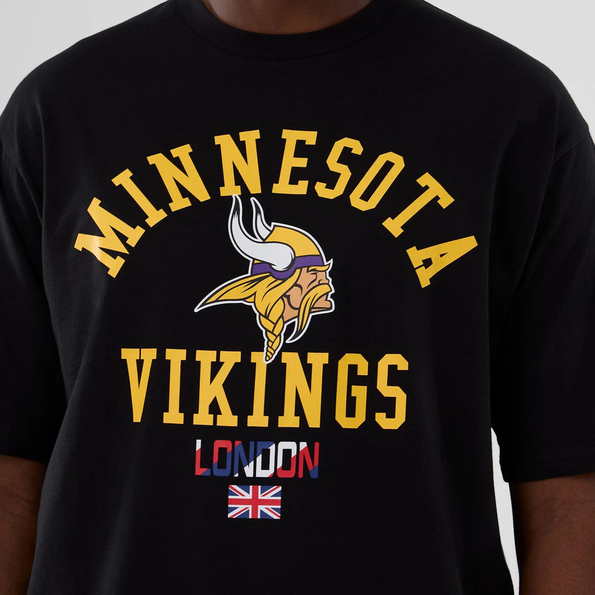 Minnesota Vikings NFL International Series Games 2025 Black Oversized T-Shirt-kentox
