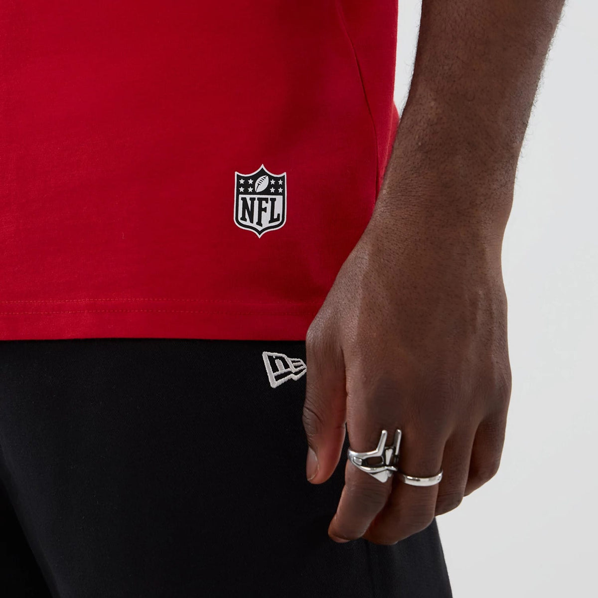 Atlanta Falcons NFL International Series Games 2025 Red Oversized T-Shirt-kentox