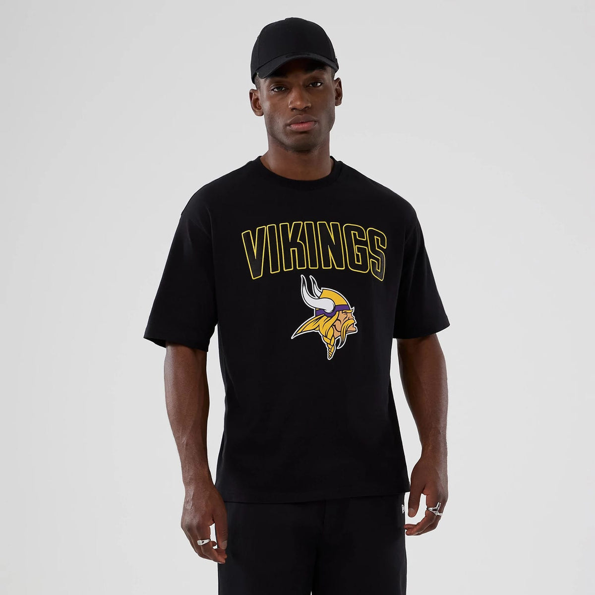 Minnesota Vikings NFL International Series Games 2025 Black Premium T-Shirt-kentox