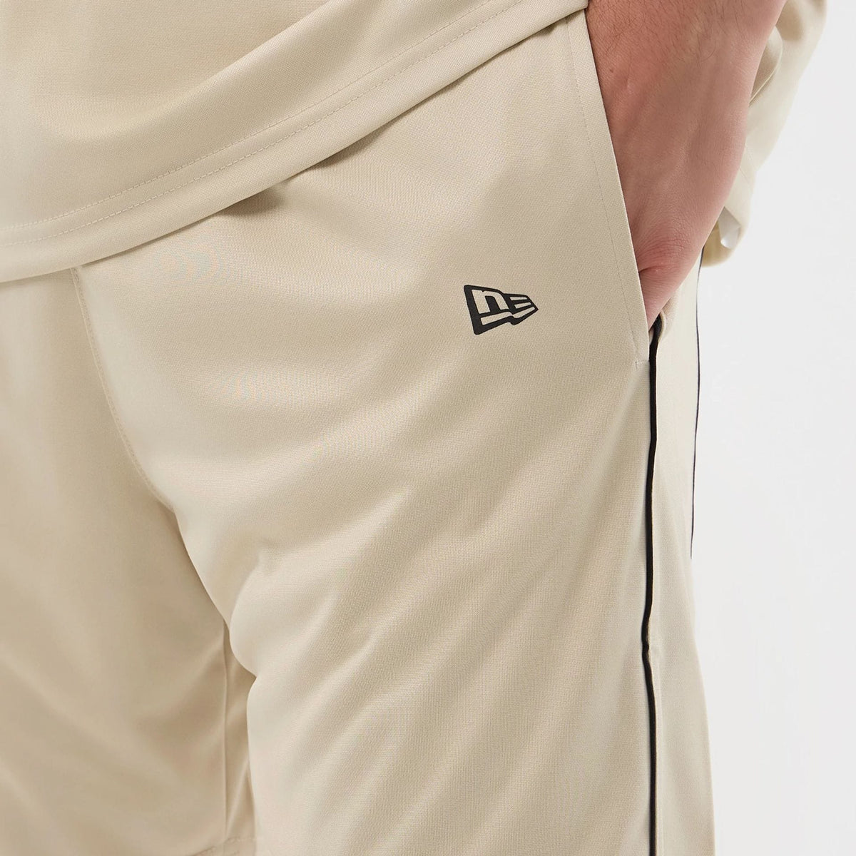 New Era Football Light Beige Shorts-kentox
