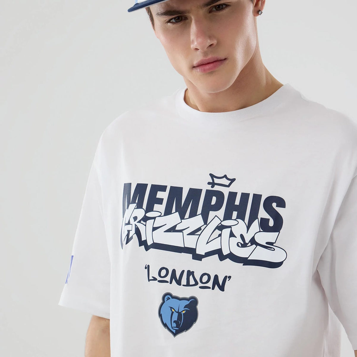 Memphis Grizzlies NBA London Game 2026 White Oversized T-Shirt-kentox