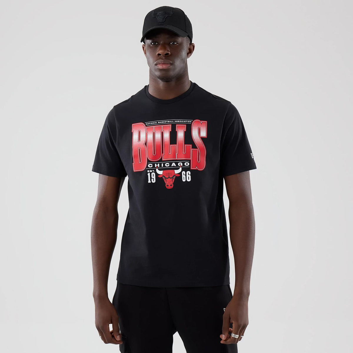 Chicago Bulls NBA Arch Graphic Black T-Shirt-kentox