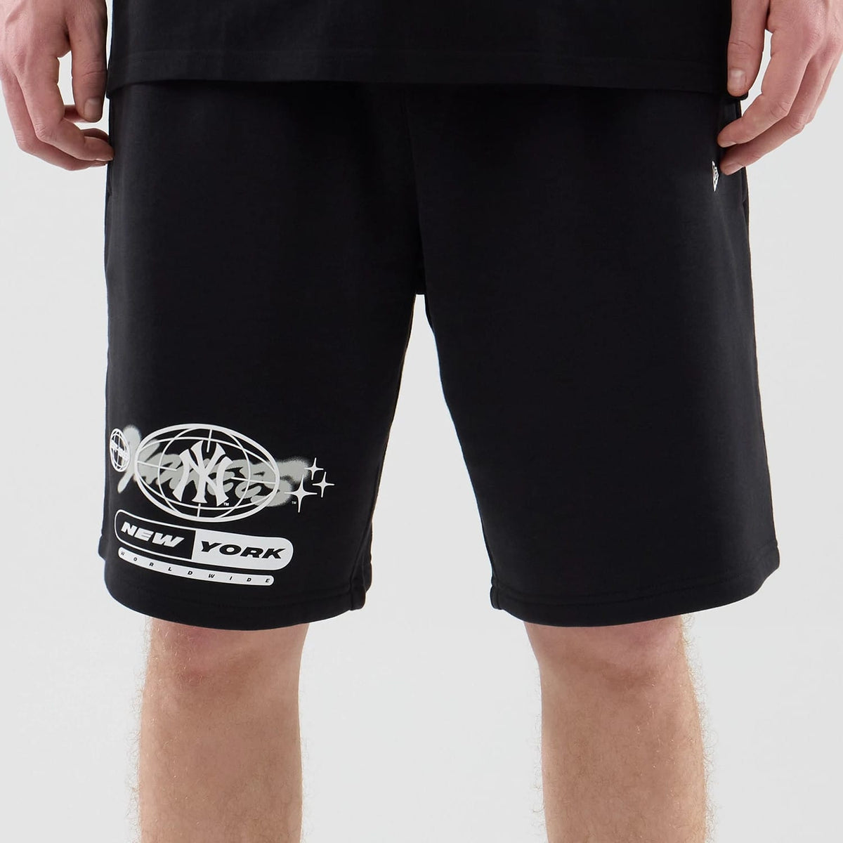 New York Yankees MLB Logo Graphic Black Oversized Shorts-kentox