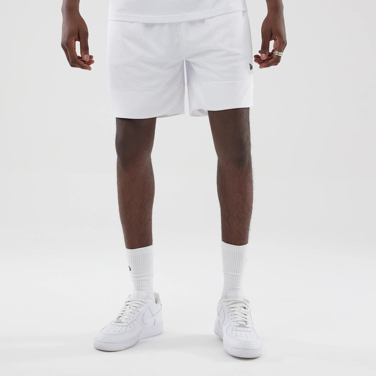 New Era Mesh White Oversized Shorts-kentox