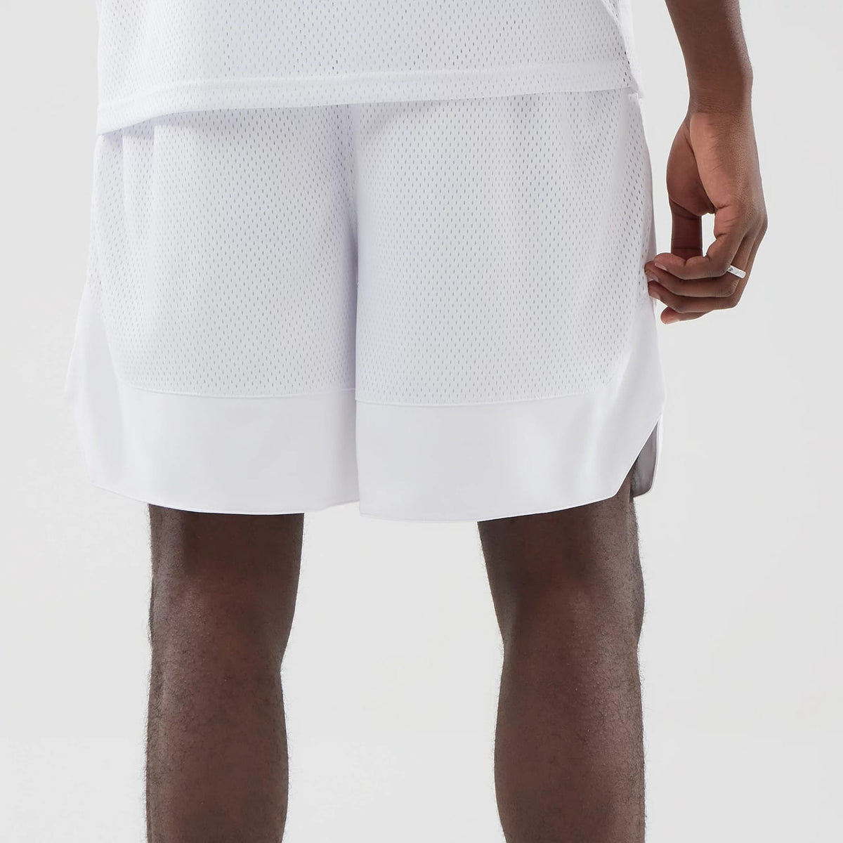 New Era Mesh White Oversized Shorts-kentox
