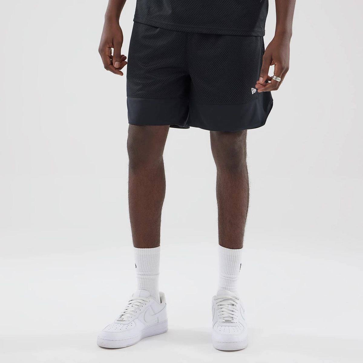 New Era Mesh Black Oversized Shorts-kentox