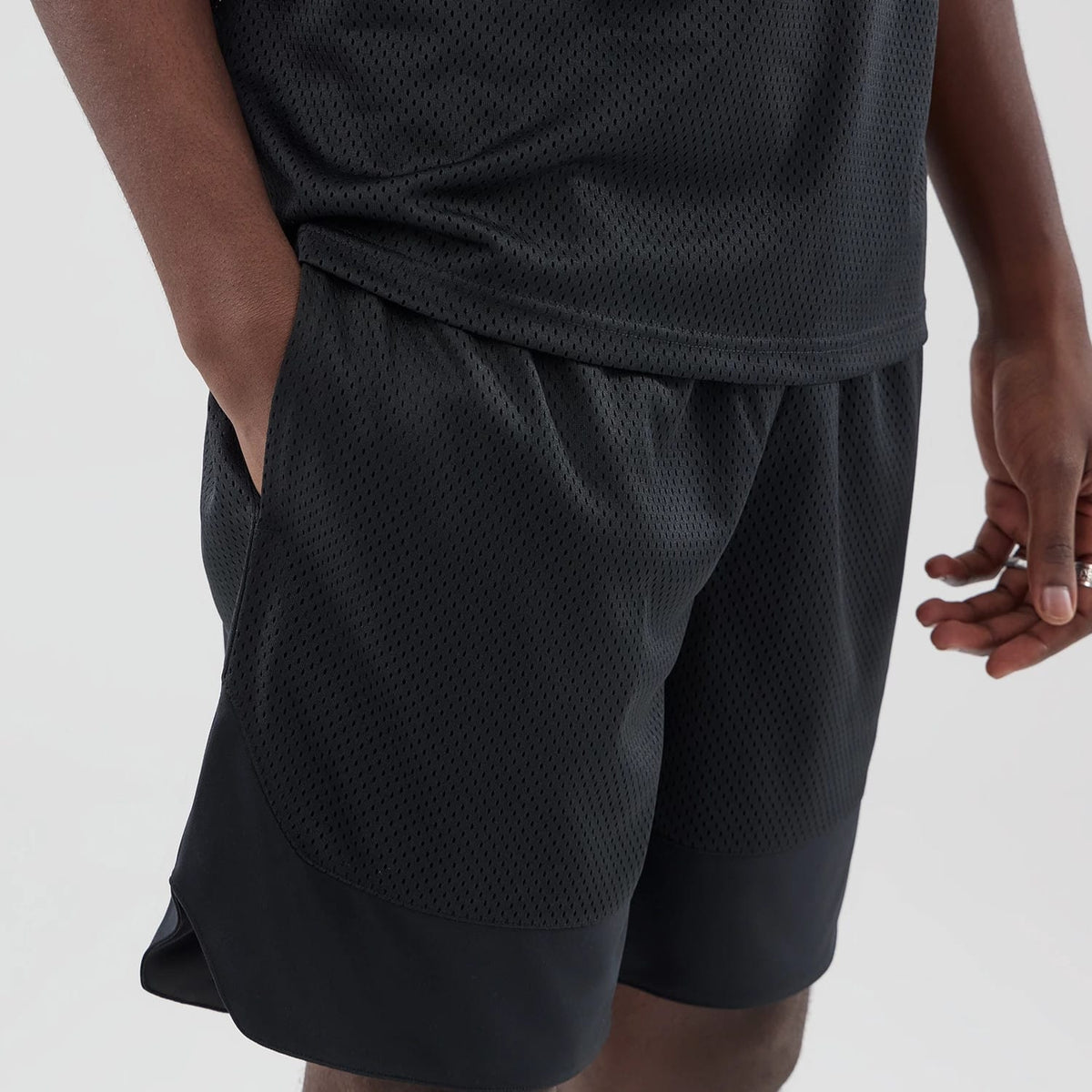 New Era Mesh Black Oversized Shorts-kentox